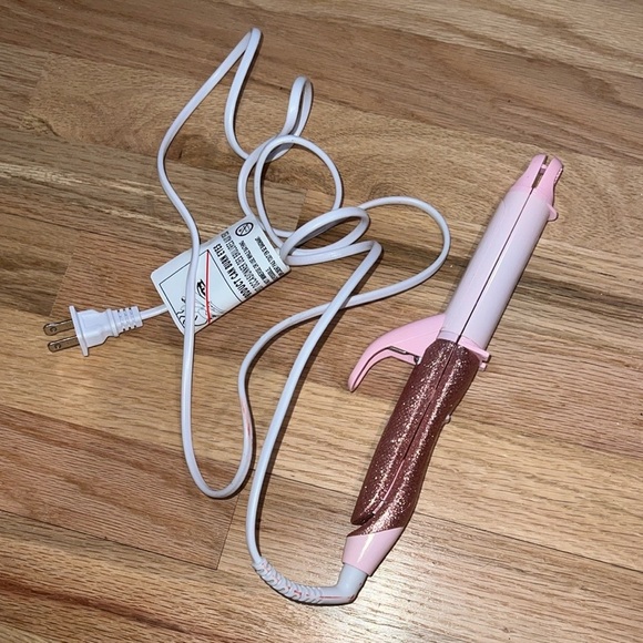 The Beachwaver Co. Other - Beachwaver Rose Gold Clamp and Curl | Curler and Flat Iron Duo